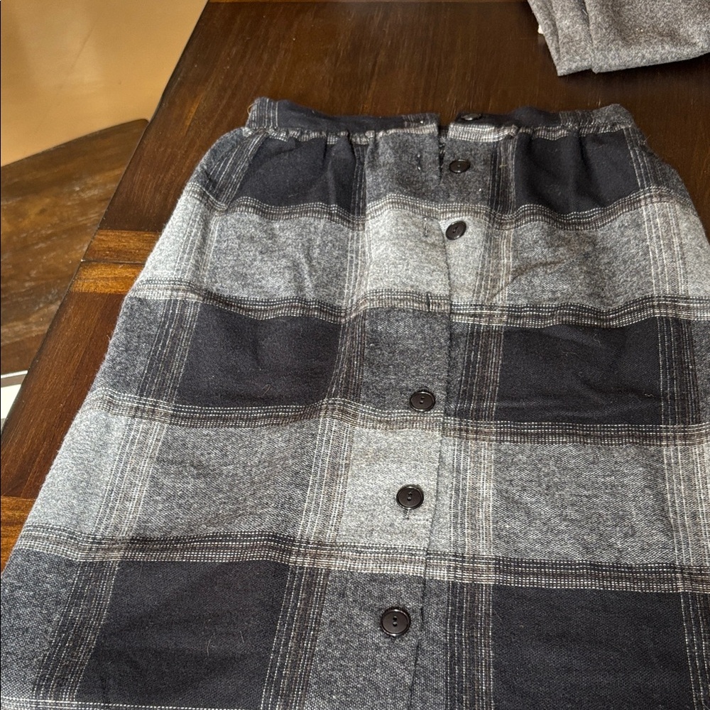 Women’s Gray Plaid Button-Front Midi Skirt
